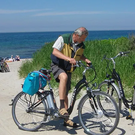 凯撒奥斯特西普尔酒店