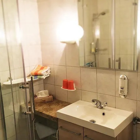 凯撒奥斯特西普尔酒店 酒店 3*