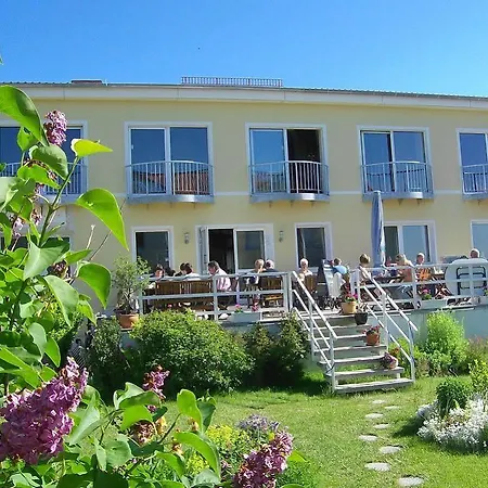 凯撒奥斯特西普尔酒店 3*