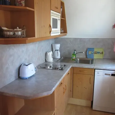 凯撒奥斯特西普尔酒店 酒店